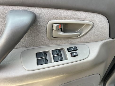 Used 2007 Toyota Sequoia SR5 image 13