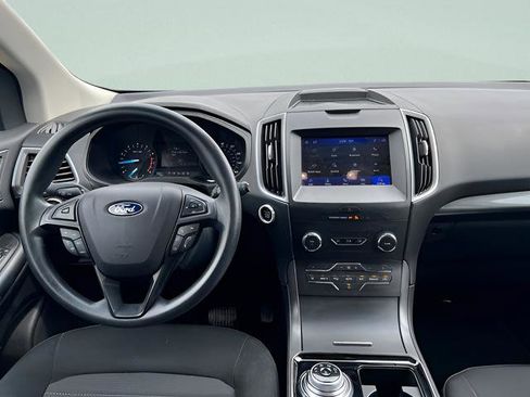 Used 2020 Ford Edge SE image 8