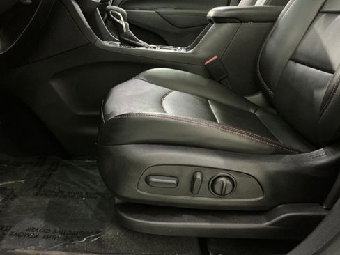 Used 2022 Chevrolet Equinox RS w/ RS Leather Package image 22