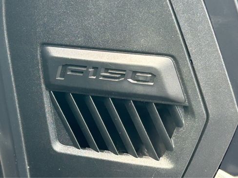 Used 2016 Ford F150 XL w/ Equipment Group 101A Mid RWD image 18