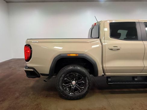 Used 2023 GMC Canyon Elevation w/ Elevation Premium Package AWD/4WD image 34