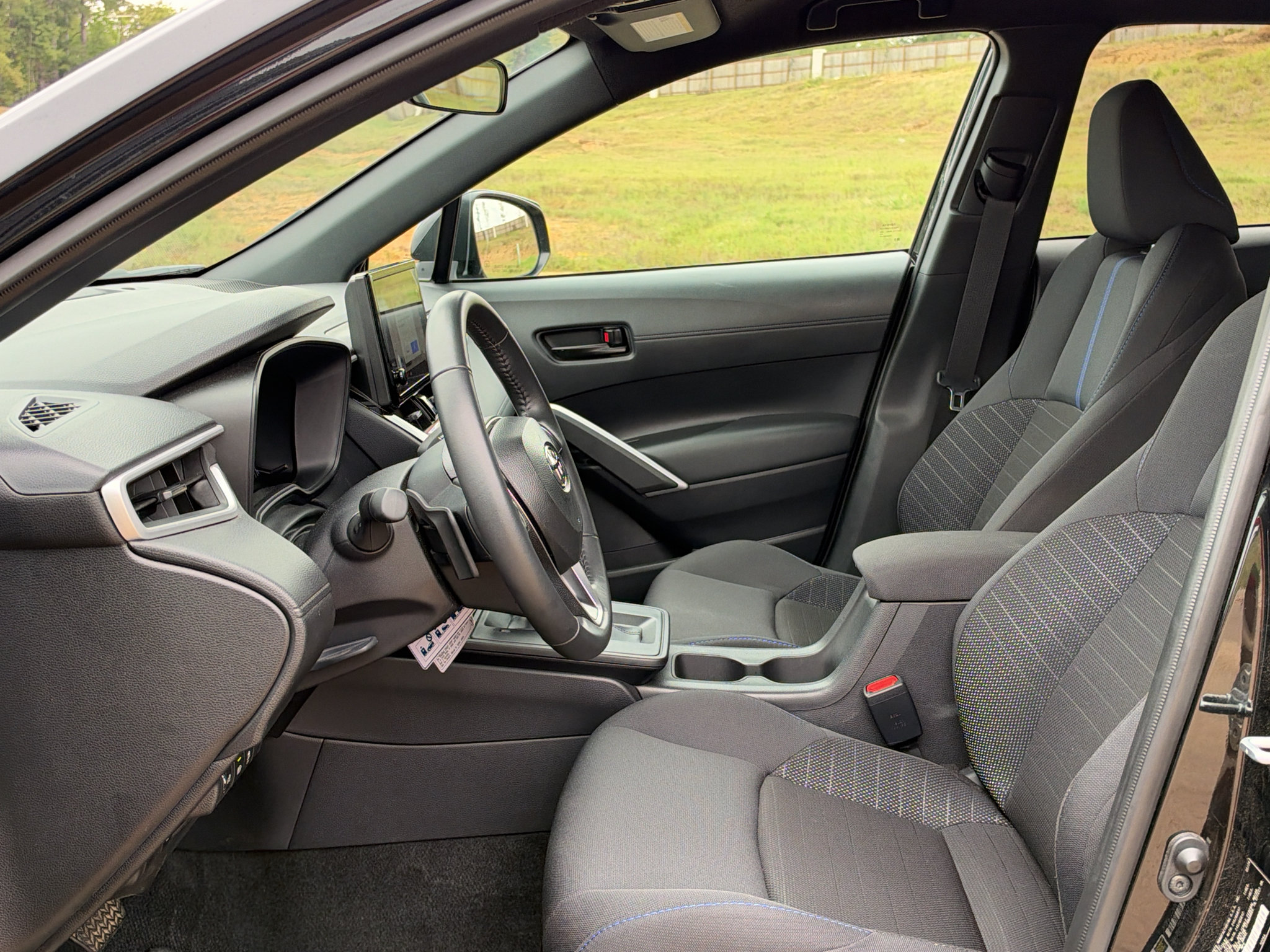 Used 2026 Toyota Corolla Cross AWD Hybrid image 32