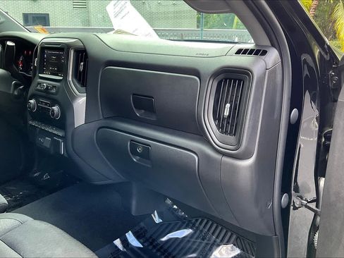 Used 2023 Chevrolet Silverado 1500 Custom image 16