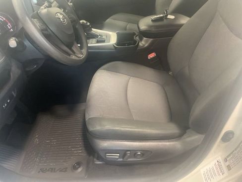 Used 2024 Toyota RAV4 XLE AWD/4WD image 10