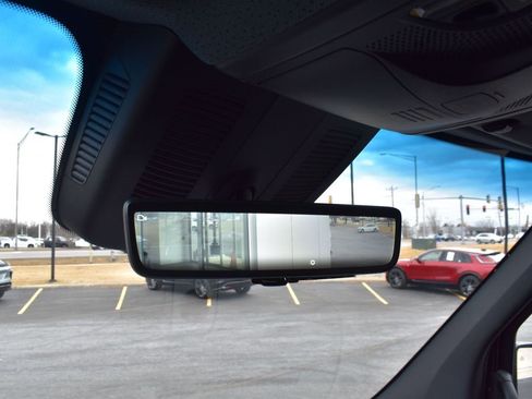 Used 2024 Mercedes-Benz Sprinter 3500 w/ Parking Package image 22