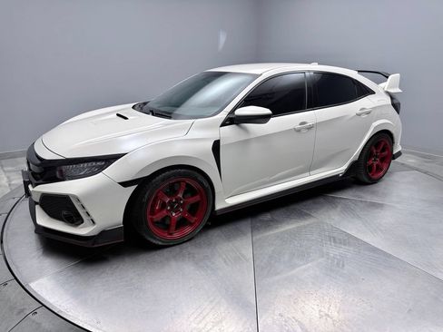Used 2019 Honda Civic Type R image 1
