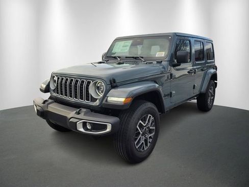 New 2026 Jeep Wrangler Unlimited Sahara AWD/4WD image 2