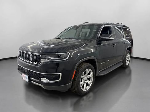 Used 2022 Jeep Wagoneer Series II AWD/4WD image 4