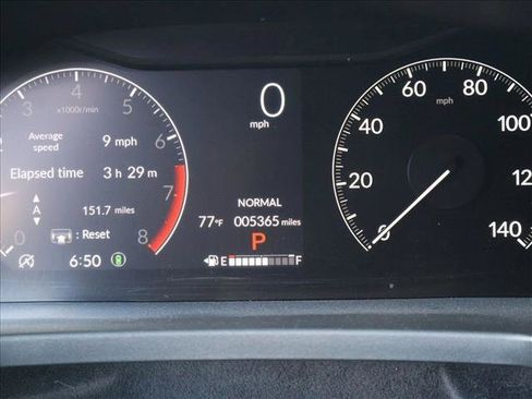 Used 2025 Honda Pilot TrailSport image 15