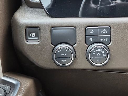 Certified 2023 Chevrolet Silverado 1500 LTZ image 33