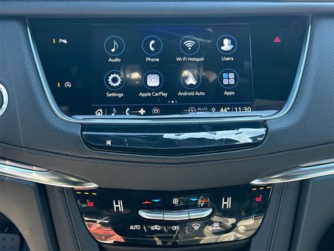 New 2026 Cadillac XT5 Luxury image 27