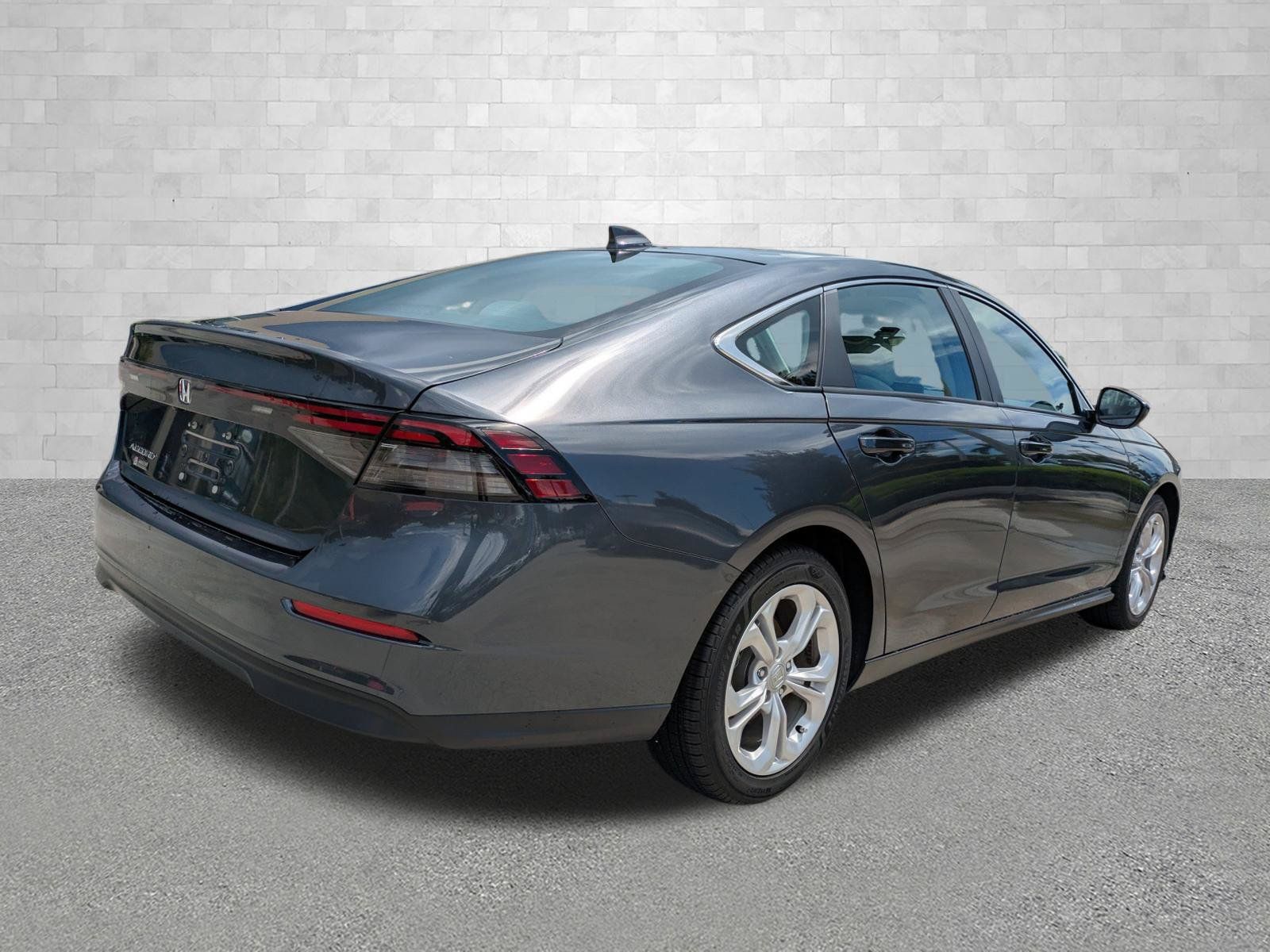Used 2023 Honda Accord LX image 2