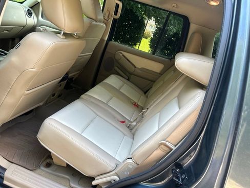 Used 2010 Ford Explorer Eddie Bauer AWD/4WD image 26