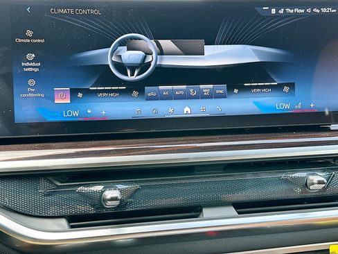 New 2026 BMW X5 sDrive40i w/ Executive Package image 13