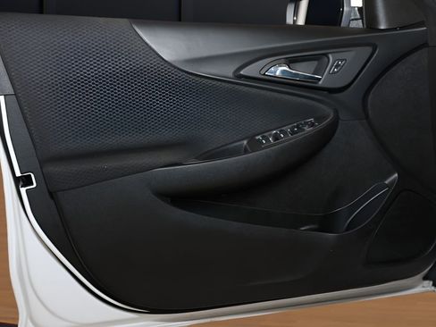 Used 2023 Chevrolet Malibu LT image 28