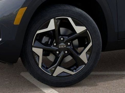 New 2026 Kia Seltos EX image 9