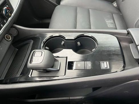 Used 2024 Nissan Rogue SV w/ SV Premium Package image 21