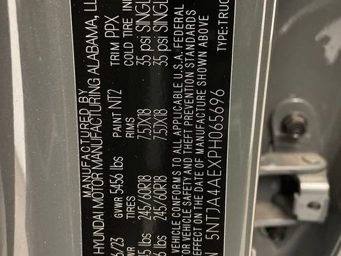 Used 2023 Hyundai Santa Cruz SE FWD image 28