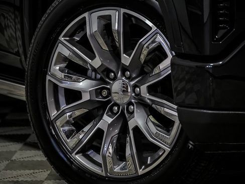 Certified 2023 GMC Sierra 1500 Denali w/ Denali Reserve Package image 3