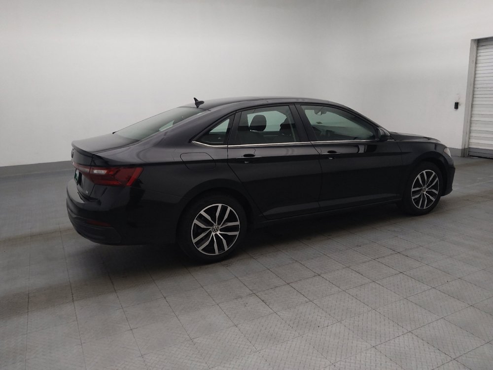 Used 2025 Volkswagen Jetta SE FWD image 10