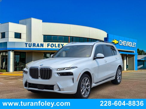 Used 2024 BMW X7 xDrive40i w/ Executive Package AWD/4WD image 1