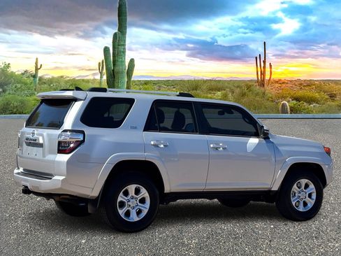 Used 2023 Toyota 4Runner SR5 Premium w/ Moonroof Package image 5