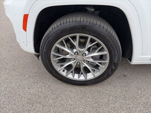 Used 2024 Jeep Grand Cherokee Summit image 45