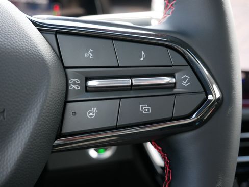 New 2026 Chevrolet Traverse RS w/ LPO, Floor Liner Package AWD/4WD image 25