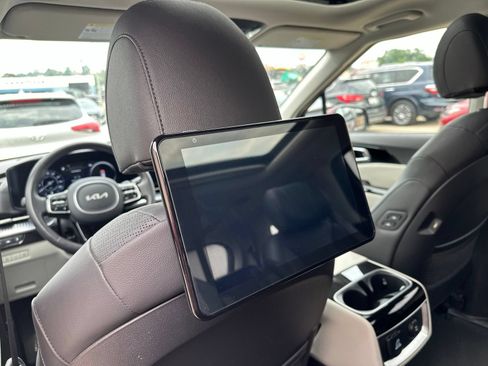 Used 2024 Kia Carnival SX Prestige FWD image 21