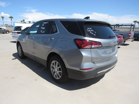 Used 2024 Chevrolet Equinox LT FWD image 4