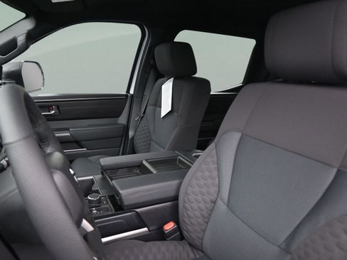 New 2026 Toyota Tundra SR5 AWD/4WD image 30