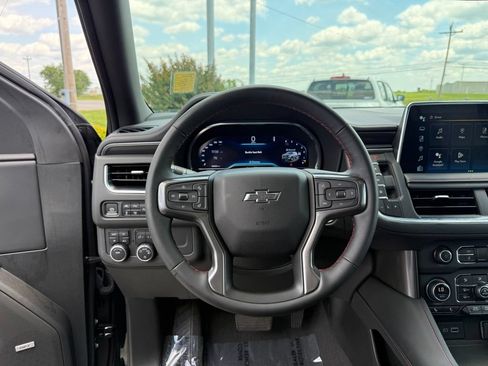 Used 2023 Chevrolet Suburban RST w/ Sport Performance Package AWD/4WD image 15