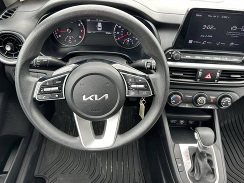 Used 2024 Kia Forte LXS FWD image 14