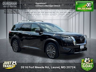 Used 2024 Nissan Pathfinder SL w/ SL Premium Package