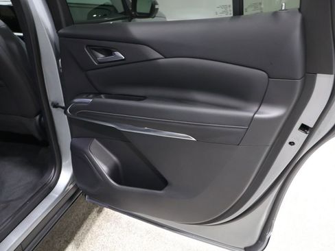 Used 2024 Chevrolet Traverse LT image 25