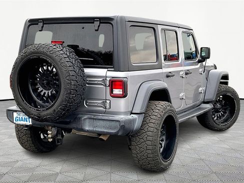 Used 2019 Jeep Wrangler Unlimited Sport S image 7