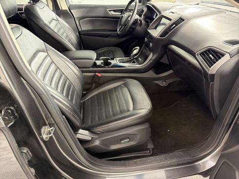 Used 2018 Ford Edge SEL w/ Equipment Group 201A image 30