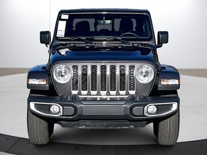 Certified 2023 Jeep Gladiator Overland