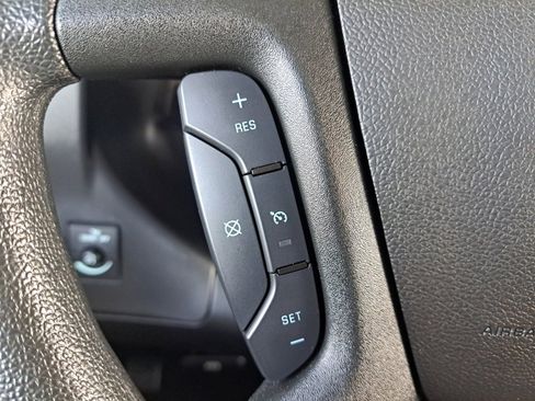 Used 2024 Chevrolet Express 3500 LT w/ LT Preferred Equipment Group RWD image 31