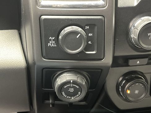 Used 2017 Ford F150 XLT w/ Equipment Group 302A Luxury image 17