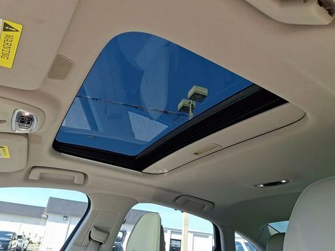 Used 2017 Volvo S90 T6 Inscription w/ Vision Package image 14