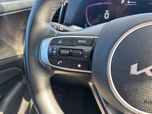 Used 2023 Kia Sportage EX image 12