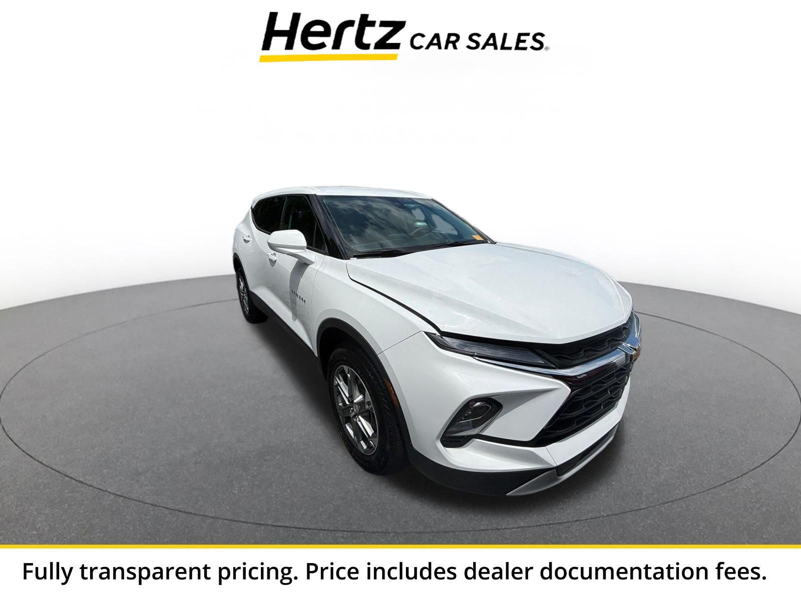 Used 2025 Chevrolet Blazer LT FWD image 1