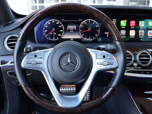 Used 2019 Mercedes-Benz S 560 Sedan w/ AMG Line Exterior image 49