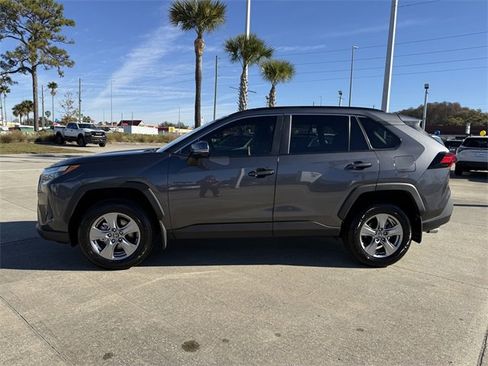 Used 2025 Toyota RAV4 XLE image 3