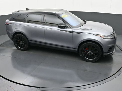 Used 2020 Land Rover Range Rover Velar R-Dynamic S image 38