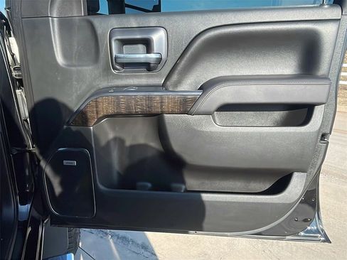 Used 2016 GMC Sierra 3500 Denali w/ Duramax Plus Package image 11