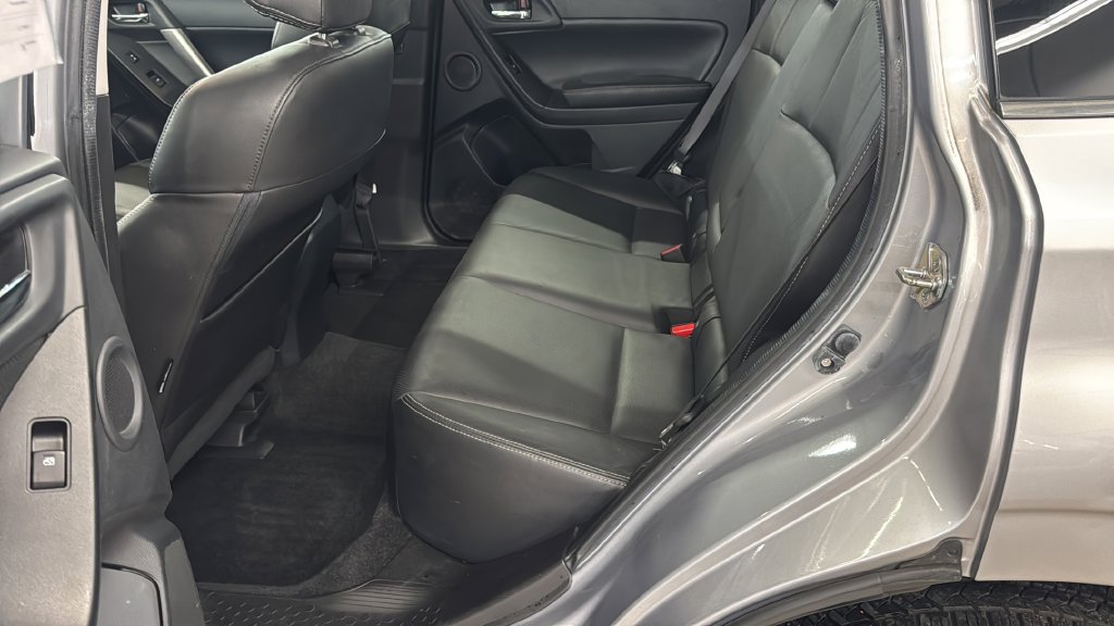 Used 2016 Subaru Forester 2.5i Limited AWD/4WD image 16
