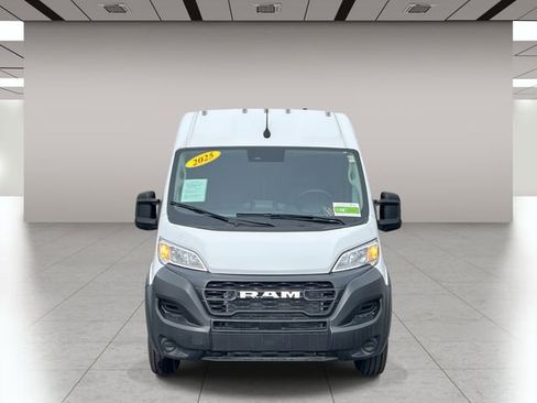 Used 2025 RAM ProMaster 2500 w/ Storage Group image 9
