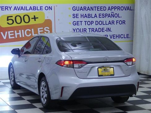 Used 2023 Toyota Corolla LE image 4